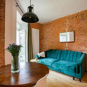 Cozy 5 Minut By East , Warszawa Polska